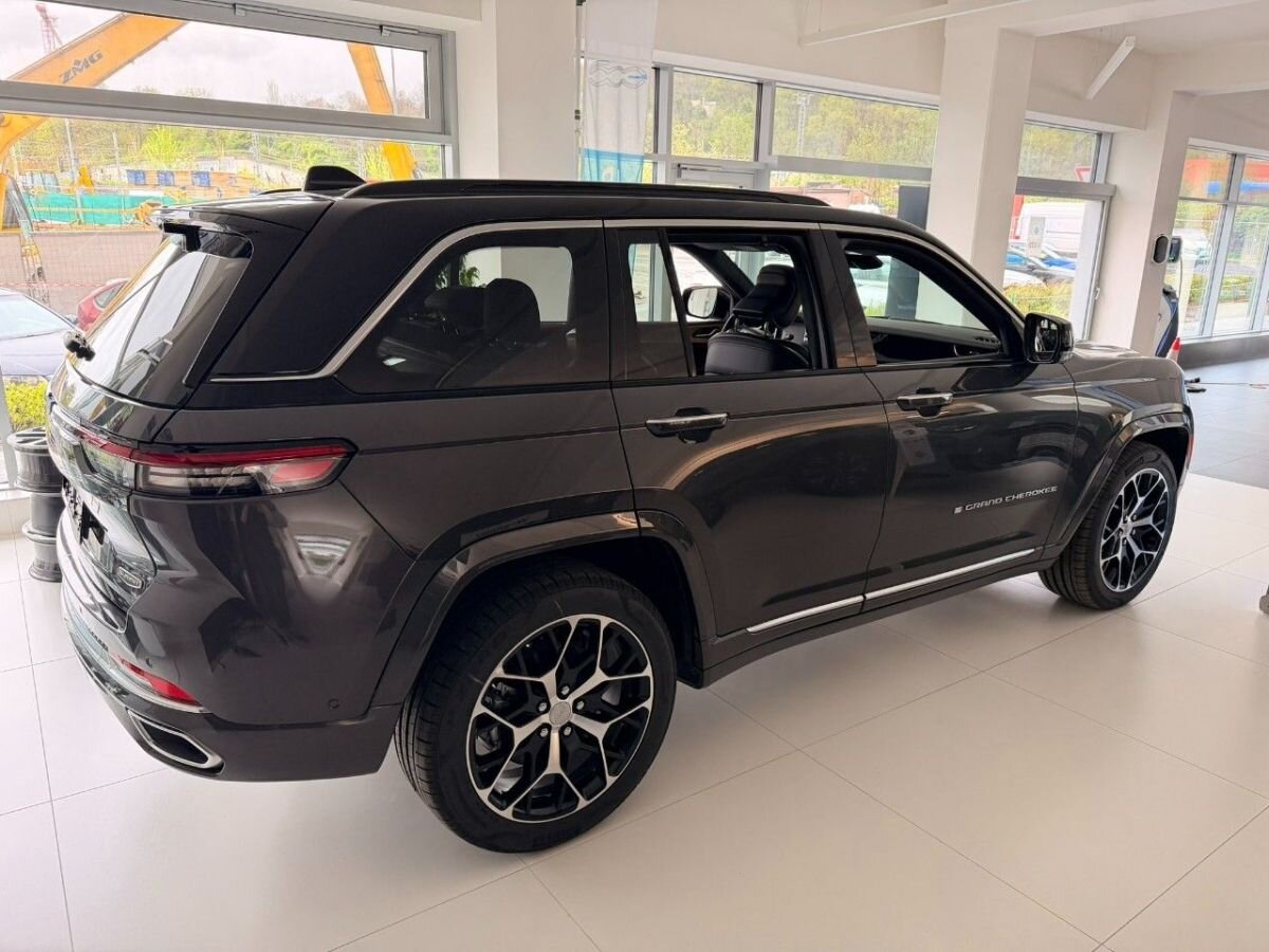 Jeep Grand Cherokee SUV / Terénní 2,0 l 280 kw