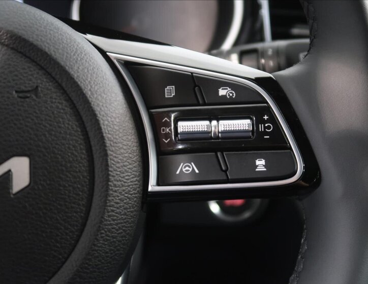 KIA XCeed CUV / Crossover 1,5 l 103 kw