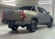 Toyota Hilux Pick-up 2,8 l 150 kw