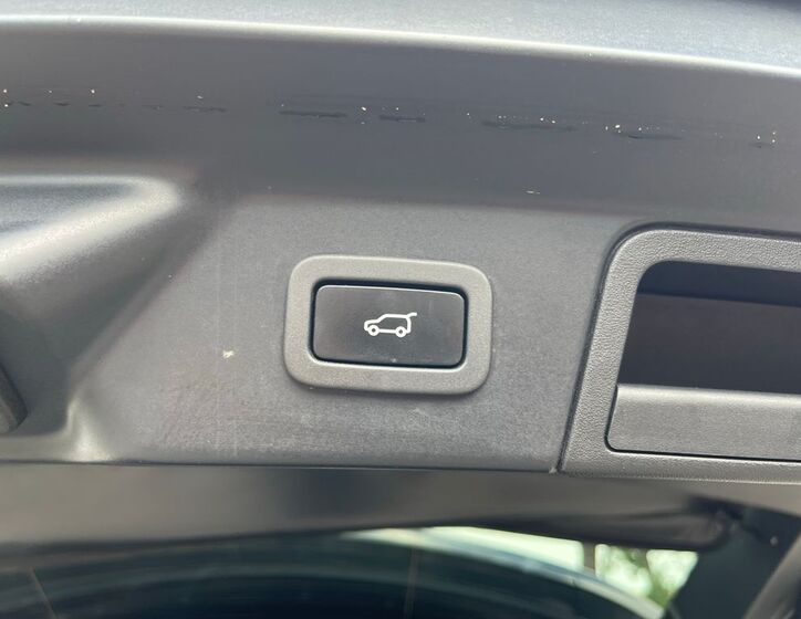 Land Rover Range Rover Velar 18