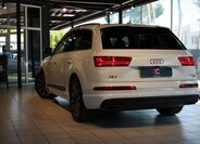 Audi Q7 31