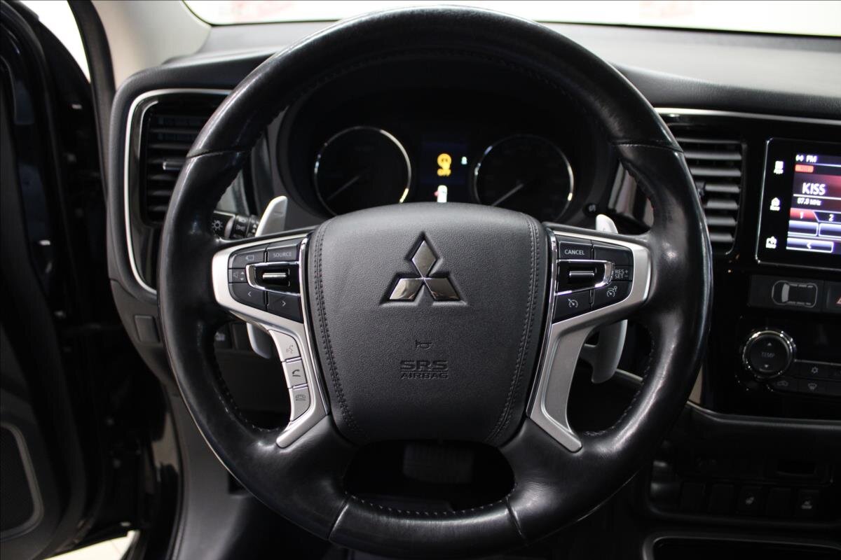 Mitsubishi Outlander SUV / Terénní 2,0 l 89 kw