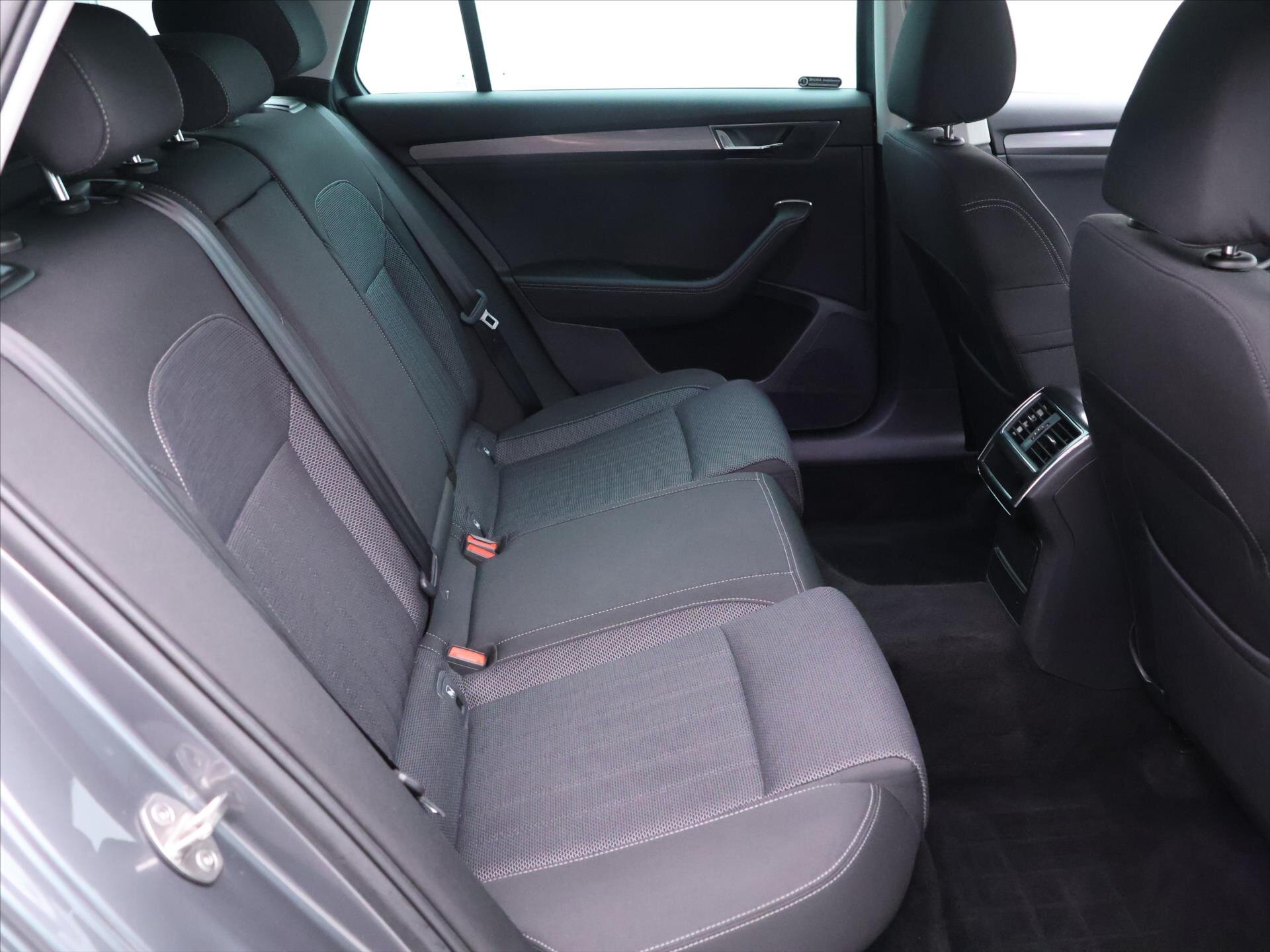 Škoda Superb Kombi 2,0 l 147 kw