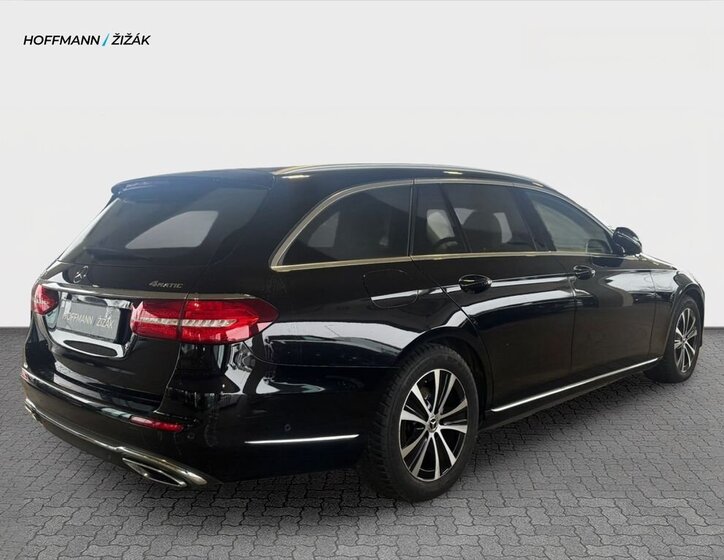 Mercedes-Benz Třídy E Kombi 2,0 l 143 kw