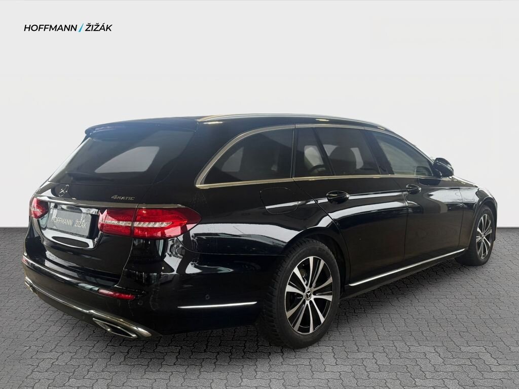 Mercedes-Benz Třídy E Kombi 2,0 l 143 kw