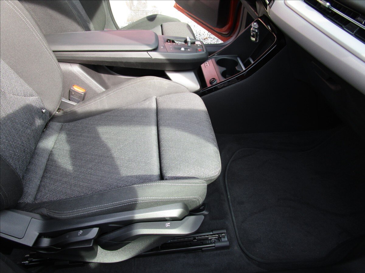 BMW X1 Kombi 1,5 l 110 kw