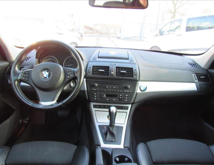 BMW X3 SUV 2,0 l 130 kw