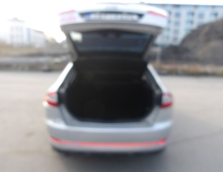 Ford Mondeo Hatchback 2,0 l 103 kw