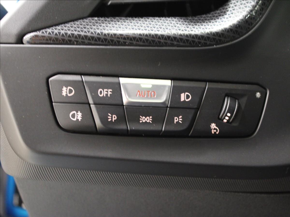 BMW Řada 2 Sedan / Limuzína 1,5 l 100 kw