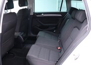 Volkswagen Passat 13