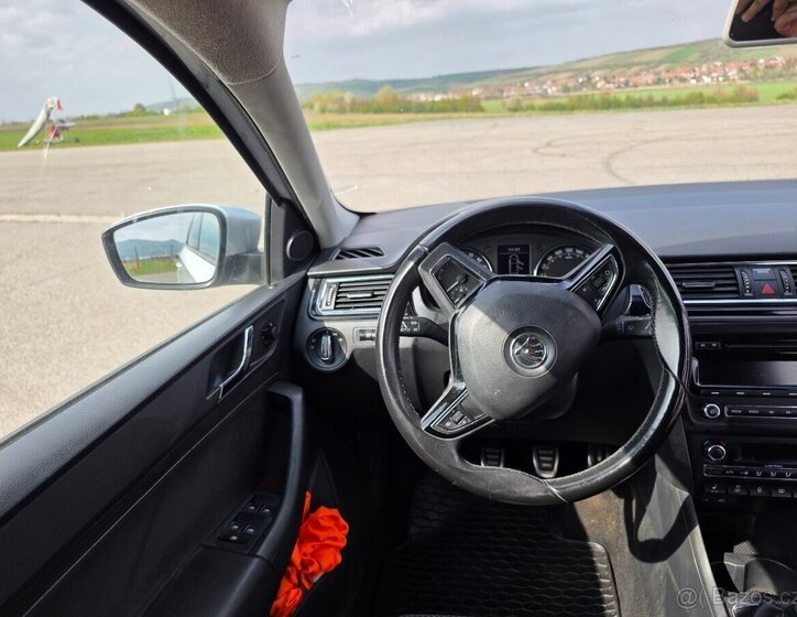 Škoda Rapid Sedan / Limuzína 0,0 77 kw