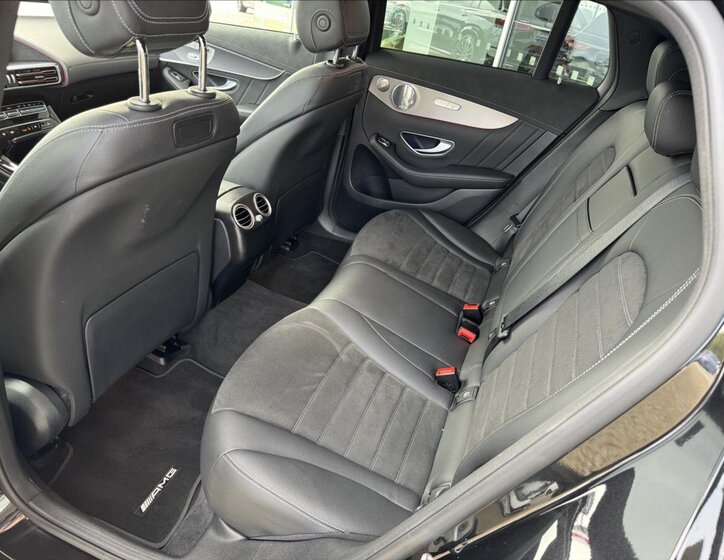 Mercedes-Benz EQC 27