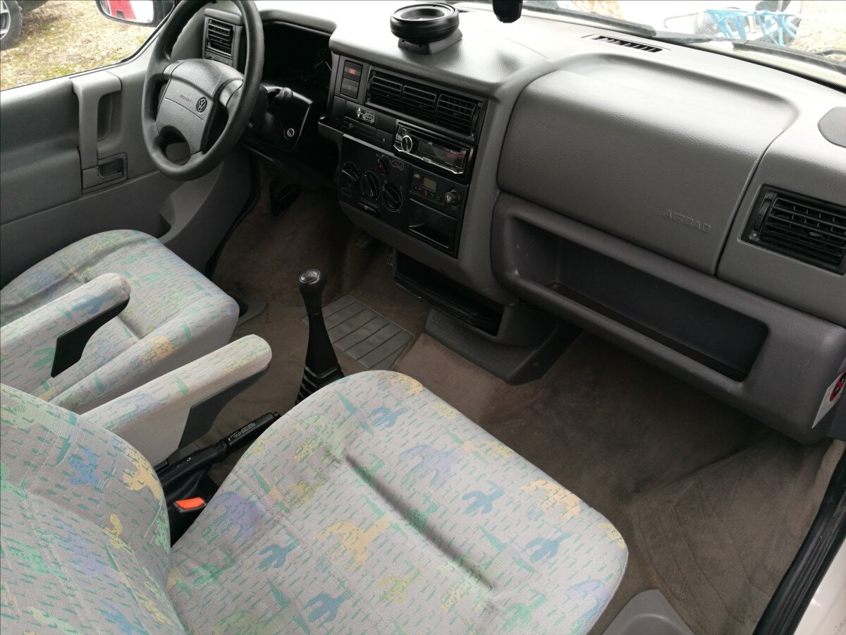 Volkswagen Ostatní Ostatní 2,4 l 57 kw