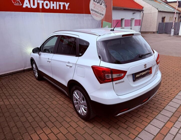 Suzuki SX4 S-Cross SUV / Terénní 1,4 l 103 kw
