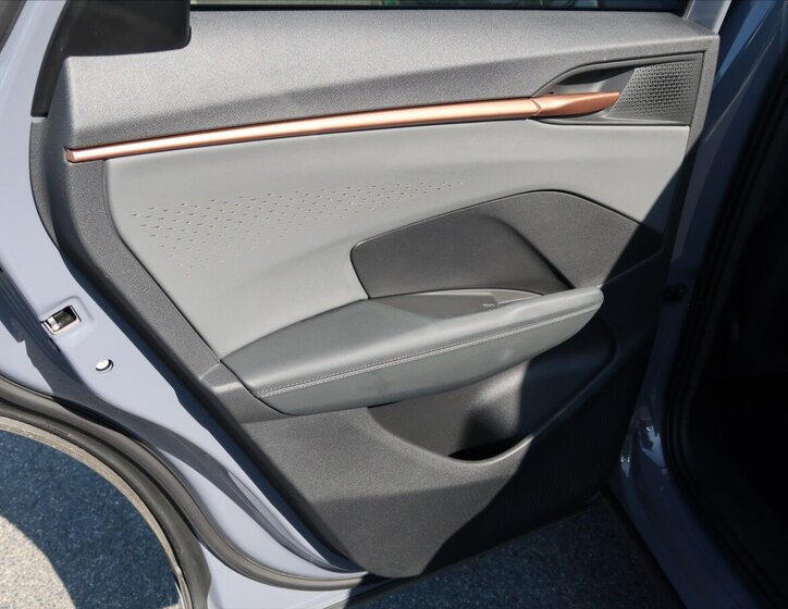 Cupra Terramar SUV / Terénní 2,0 l 195 kw