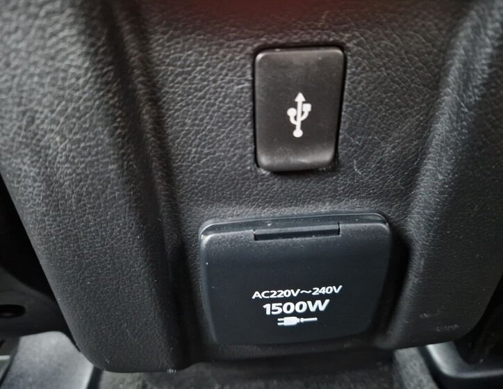 Mitsubishi Outlander SUV / Terénní 2,4 l 165 kw