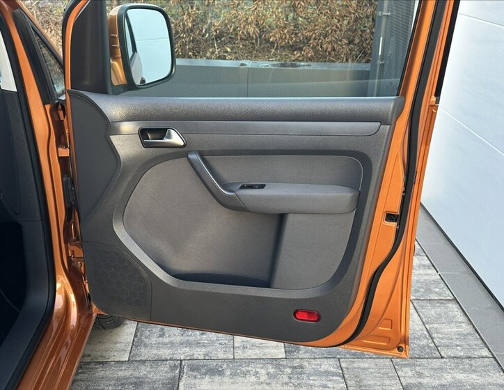 Volkswagen Caddy Kombi 2,0 l 81 kw