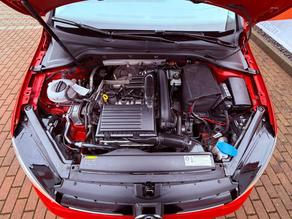 Volkswagen Golf Hatchback 1,2 l 77 kw