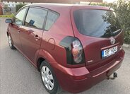 Toyota Corolla Verso 8