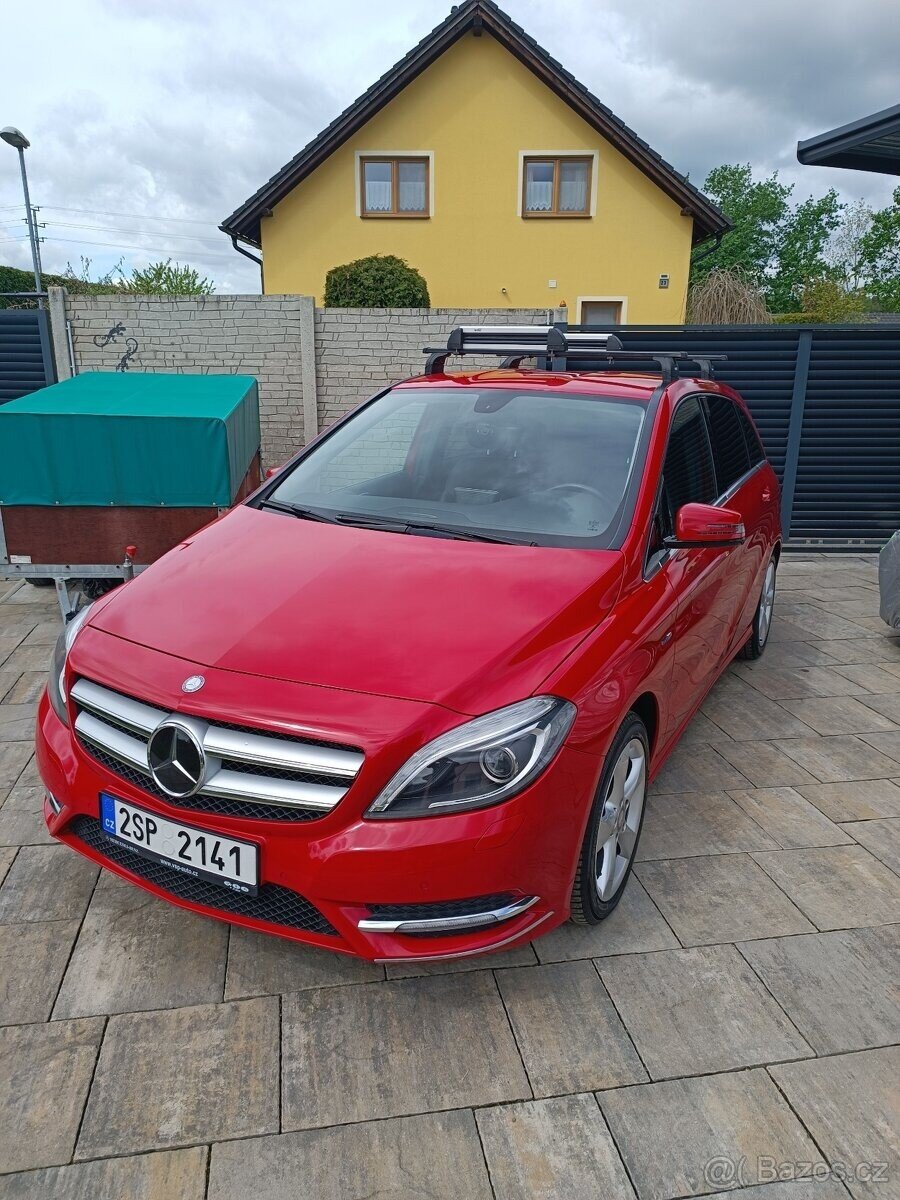 Mercedes-Benz Ostatní Kombi 0,0 90 kw