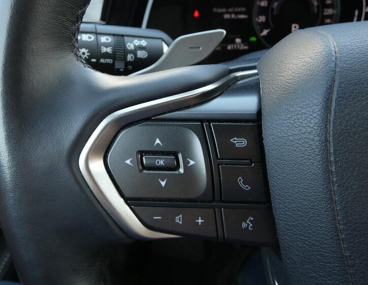 Lexus RX 350h SUV / Terénní 2,5 l 140 kw