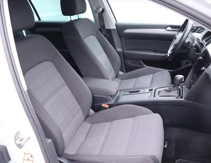 Volkswagen Passat Kombi 2,0 l 110 kw