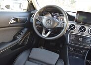 Mercedes-Benz GLA 30