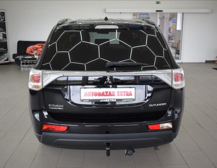 Mitsubishi Outlander 7