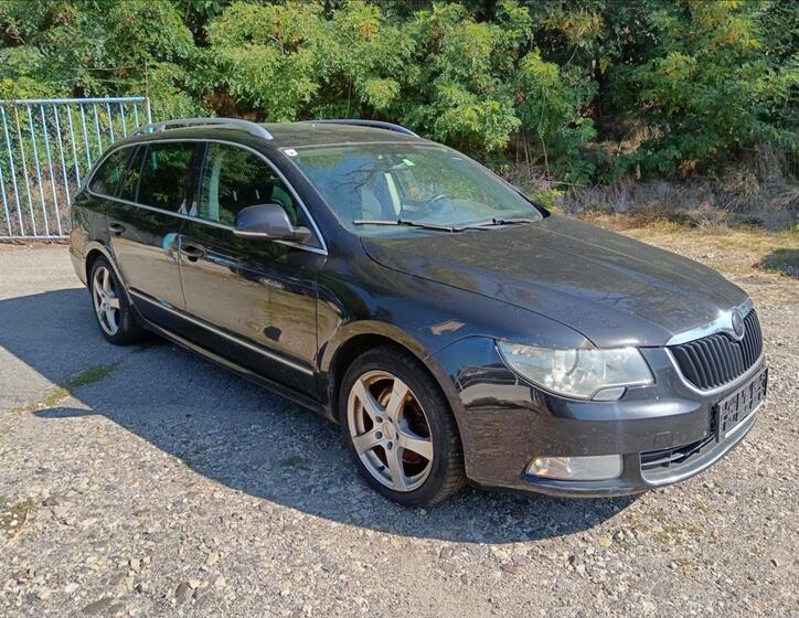 Škoda Superb 14