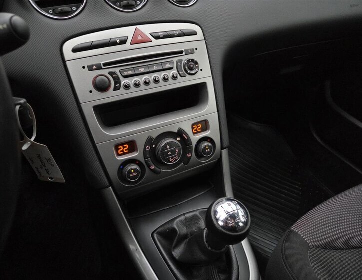 Peugeot 308 Hatchback 1,6 l 88 kw