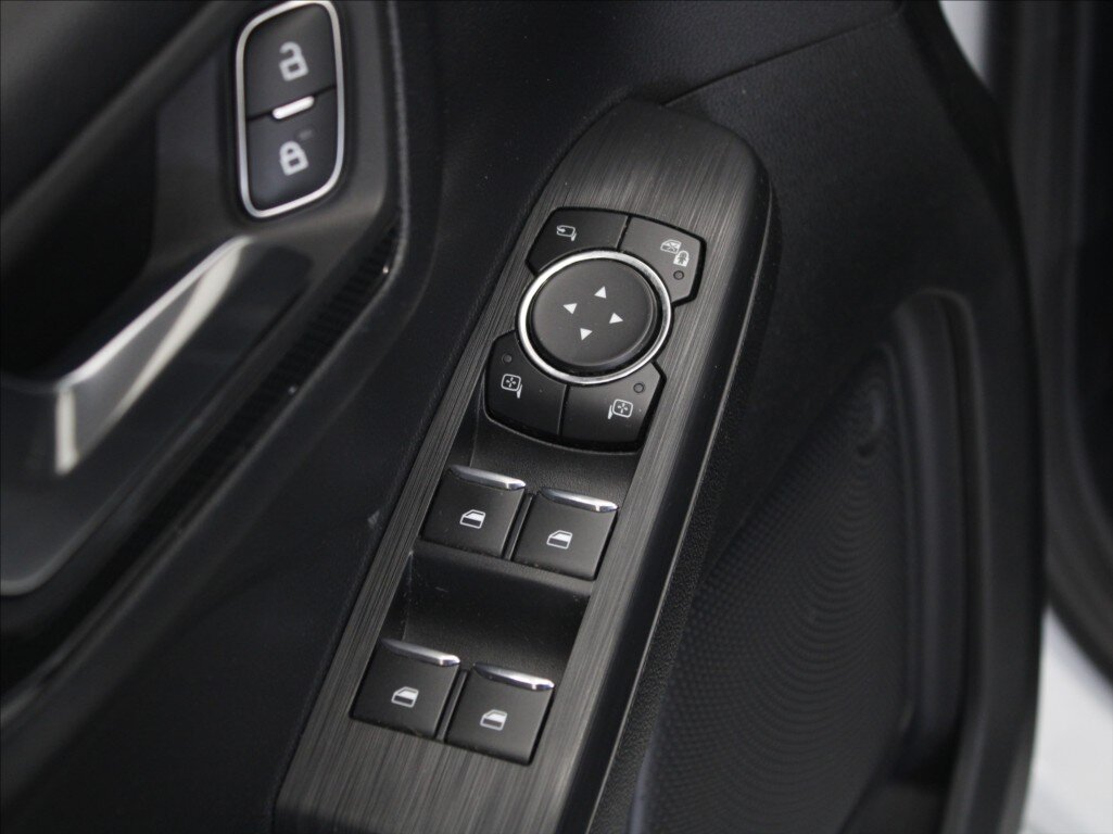 Ford Kuga SUV / Terénní 2,0 l 140 kw