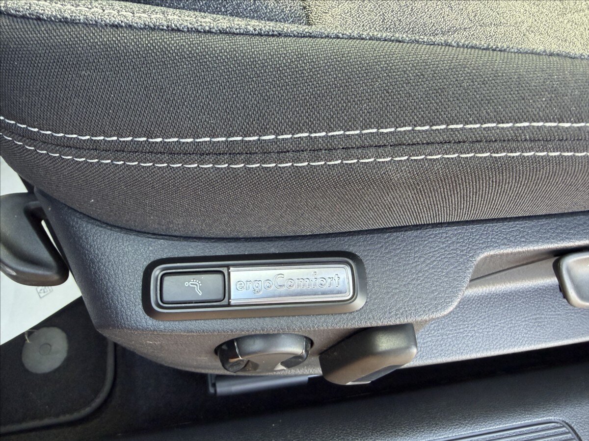 Volkswagen Passat Kombi 2,0 l 90 kw