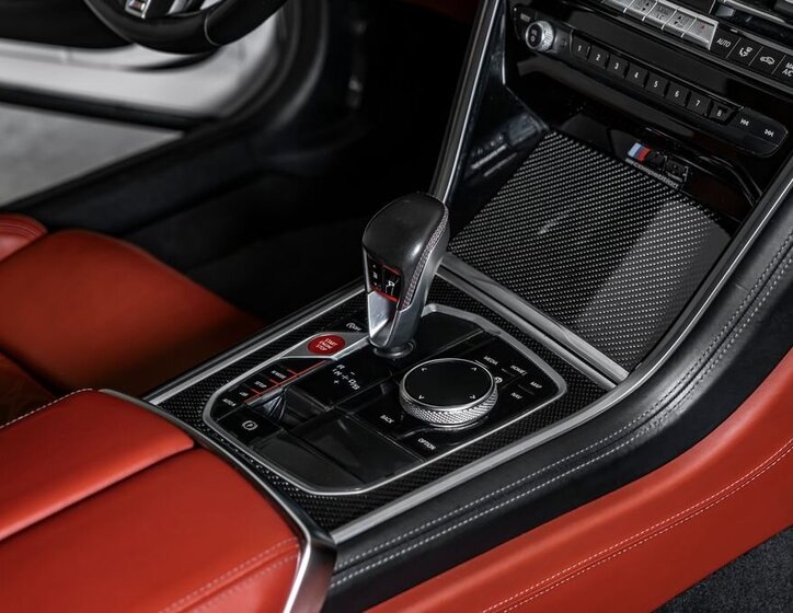 BMW M8 Kupé 4,4 l 447 kw