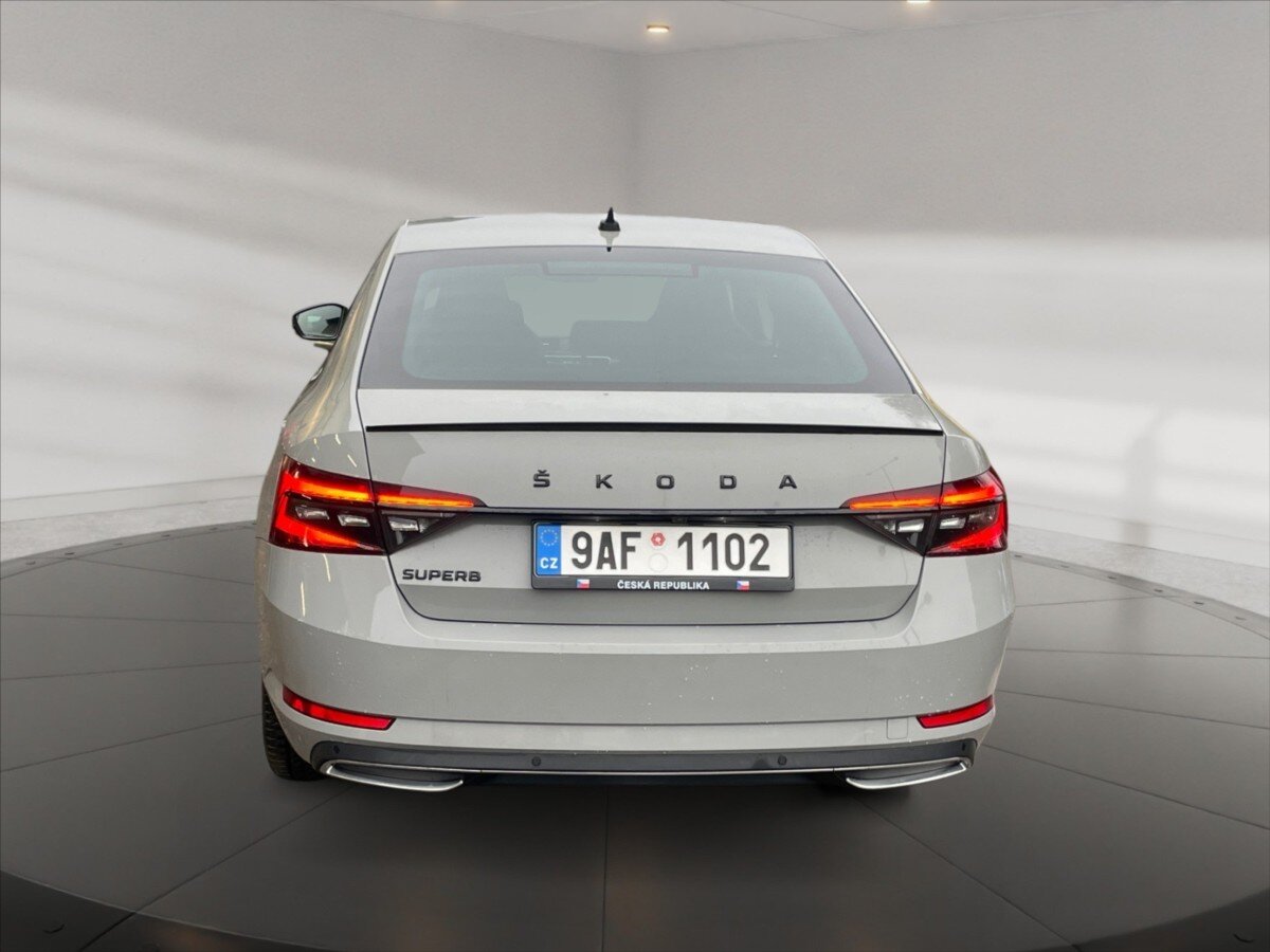 Škoda Superb Liftback 2,0 l 110 kw