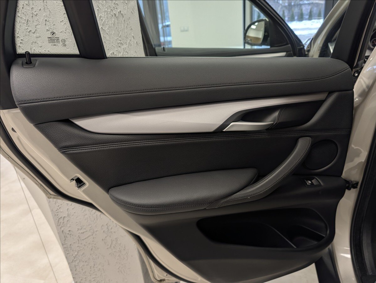 BMW X6 Sedan 3,0 l 190 kw