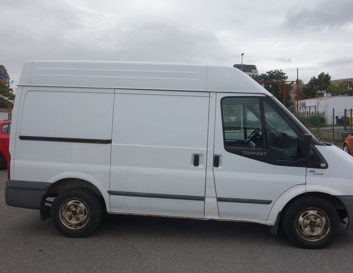 Ford Transit 7