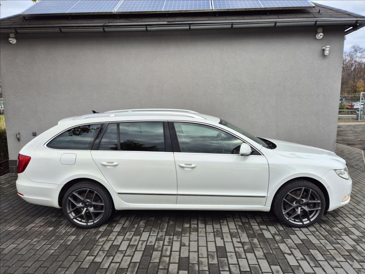 Škoda Superb Kombi 3,6 l 191 kw
