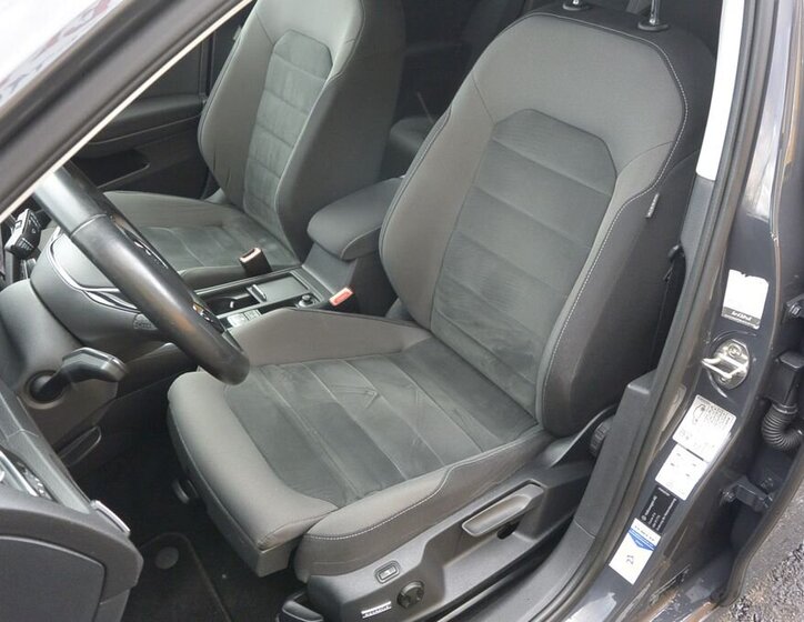 Volkswagen Golf Kombi 2,0 l 110 kw