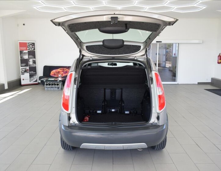 Škoda Roomster Kombi 1,2 l 63 kw