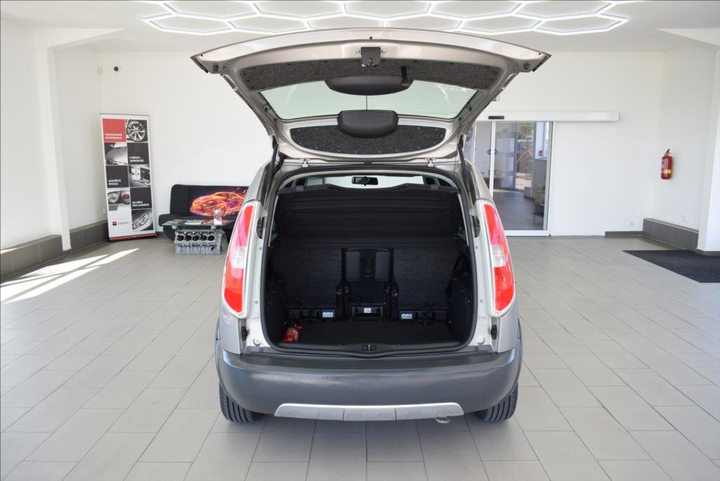 Škoda Roomster Kombi 1,2 l 63 kw