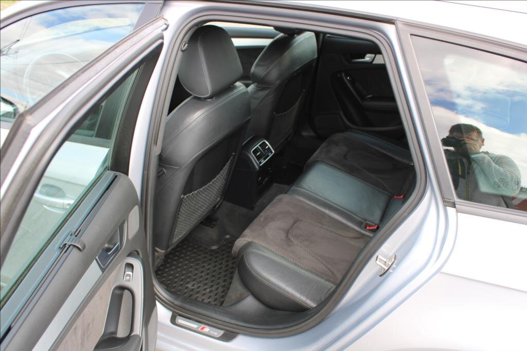 Audi A4 Kombi 2,0 l 130 kw