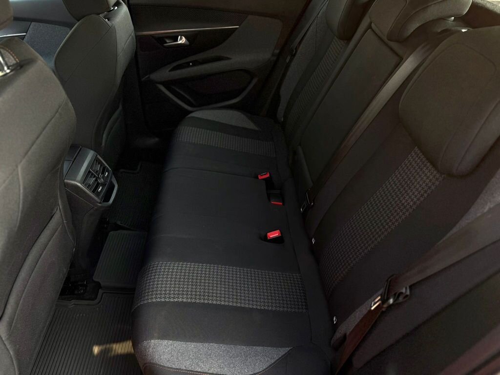 Peugeot 3008 SUV / Terénní 1,2 l 96 kw