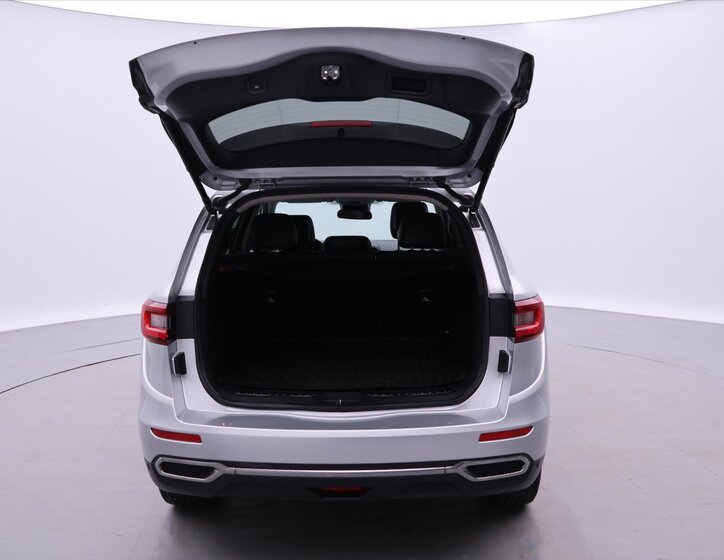 Renault Koleos SUV / Terénní 2,0 l 313 kw