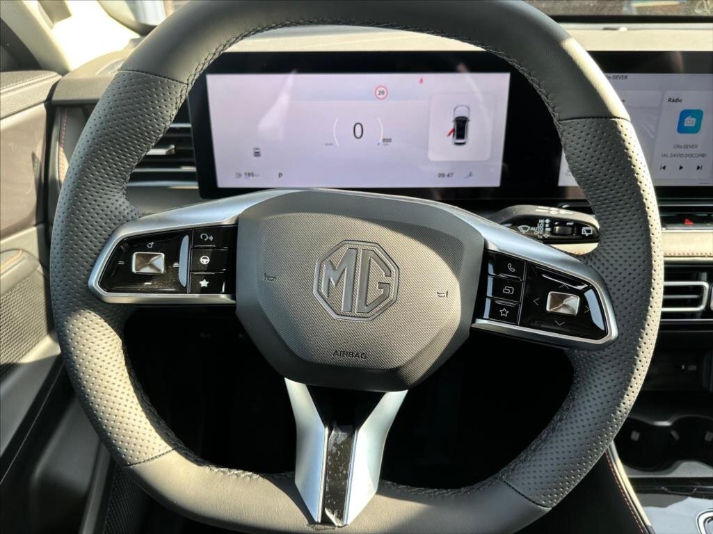 MG HS SUV / Terénní 1,5 l 125 kw