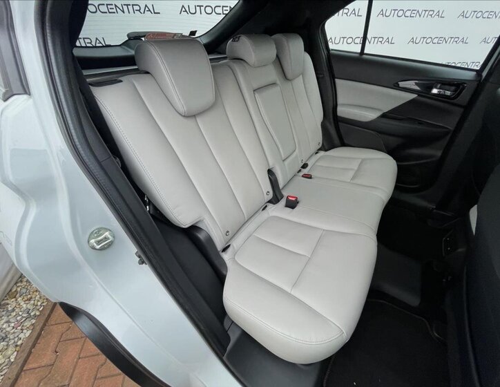 Mitsubishi Eclipse Cross SUV 2,4 l 130 kw