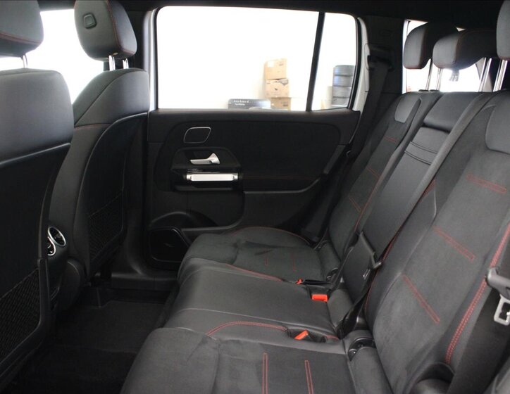 Mercedes-Benz GLB 14