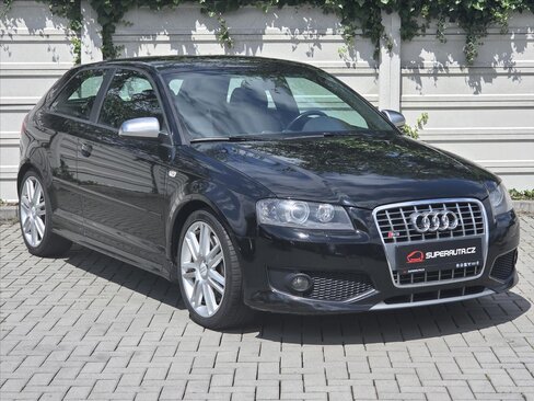 Audi S3 Hatchback 2,0 l 195 kw