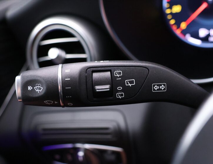 Mercedes-Benz GLC SUV 2,0 l 143 kw