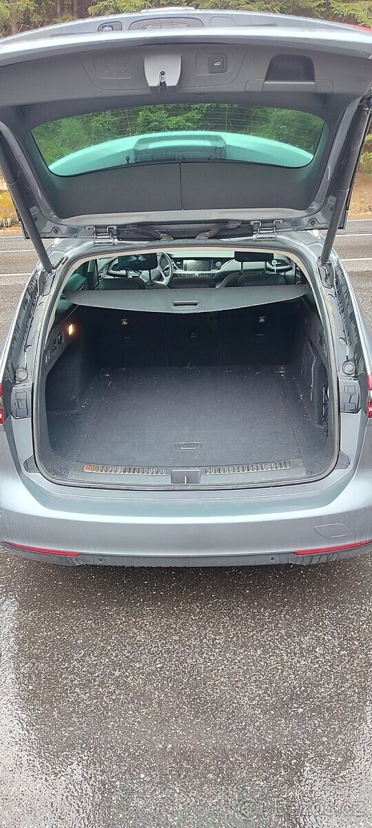 Opel Insignia Kombi 0,0 125 kw