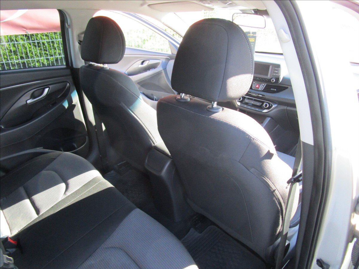 Hyundai i30 Kombi 1,6 l 81 kw